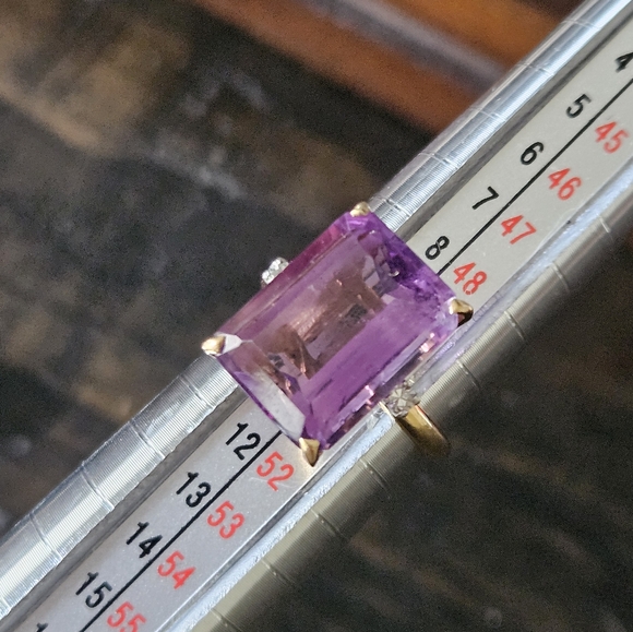 Beautiful Vintage 14K Amethyst Diamond Ring - Picture 4 of 13
